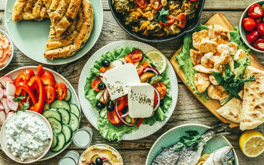 Descubre los secretos de la gastronomía griega en un tour gastronómico por Atenas